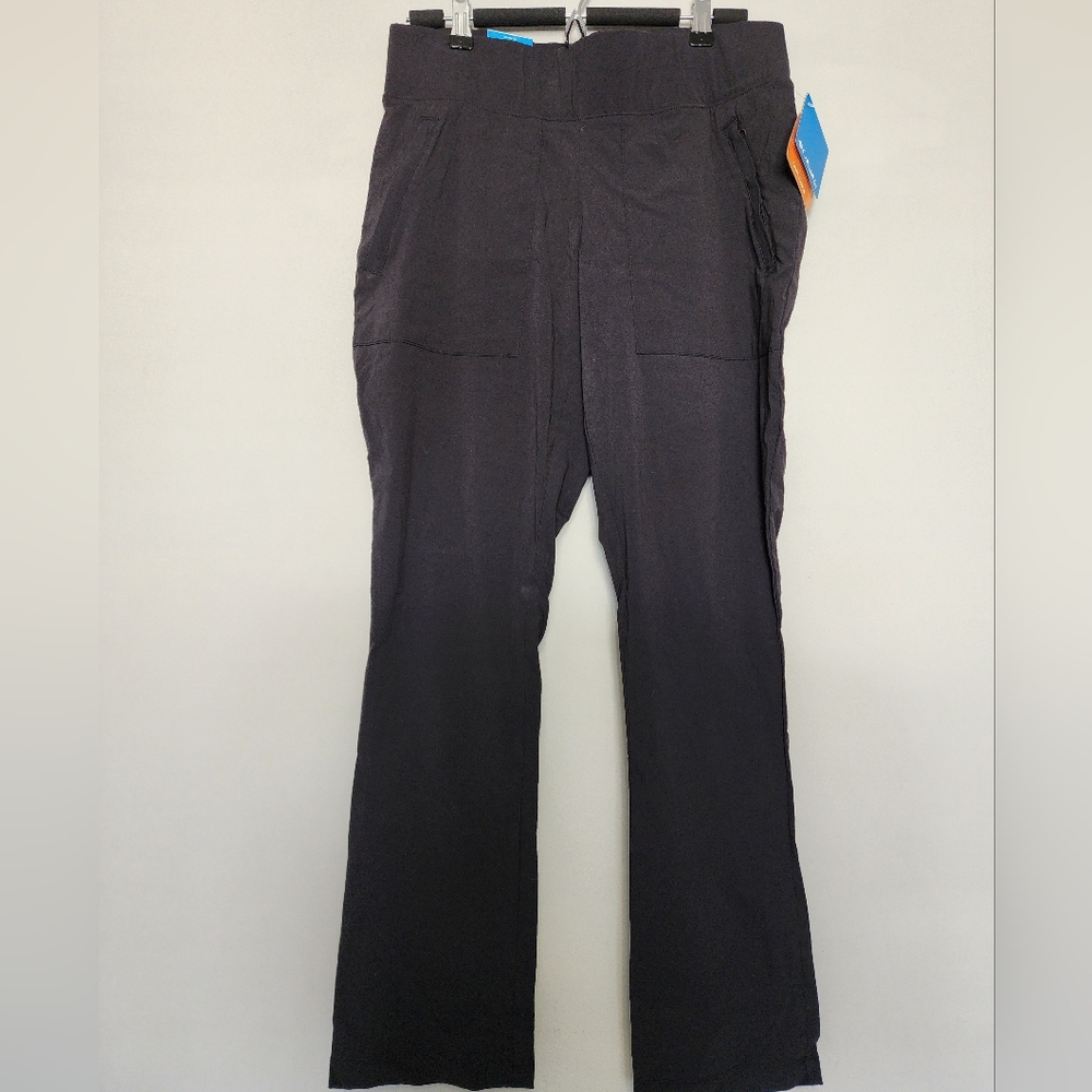 Columbia Omnishade Active straight leg pants size Medium